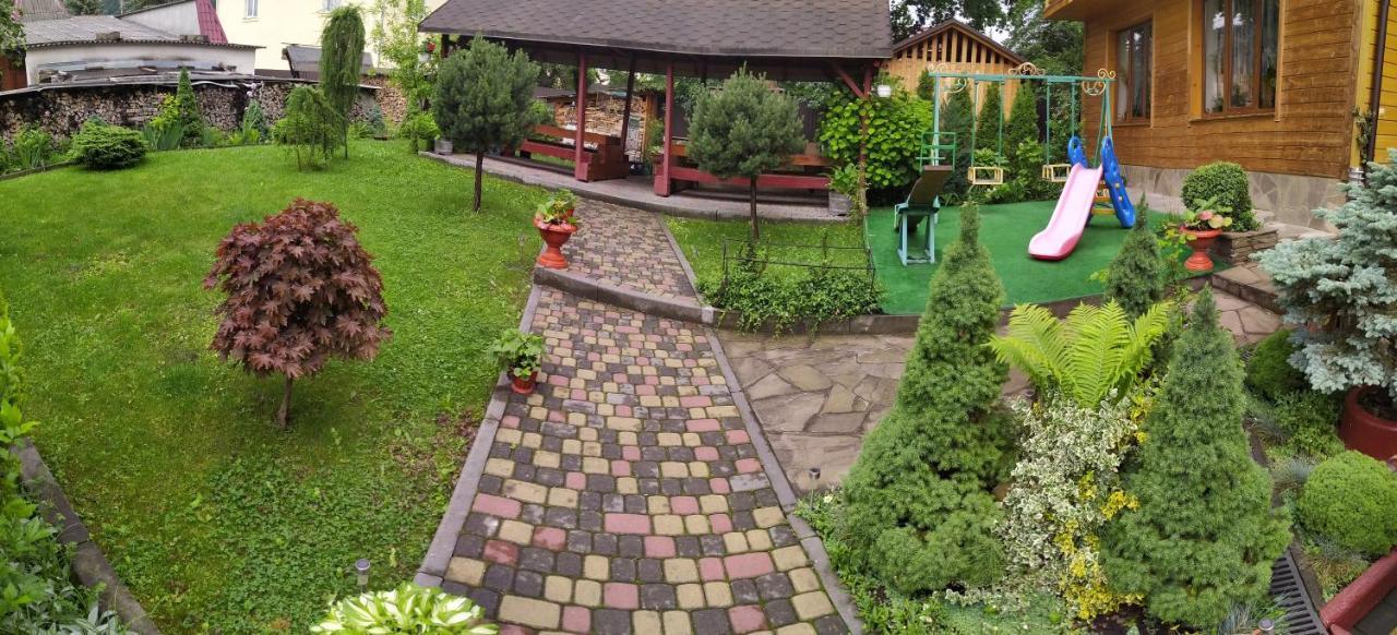 Guest House Shafran Jaremtje Exteriör bild