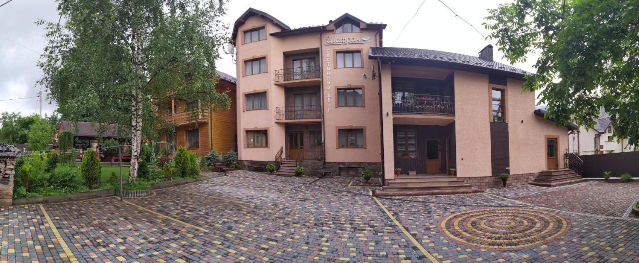 Guest House Shafran Jaremtje Exteriör bild